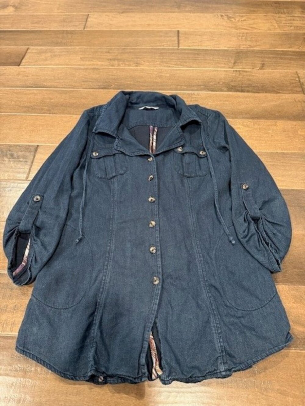 CAbi Dark Denim Wash Button Down Sz M